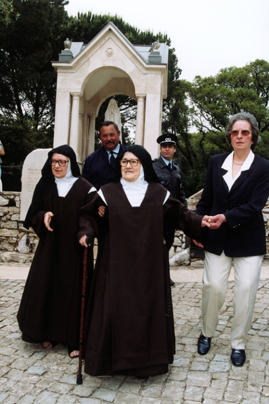 Irmã Lúcia nos Valinhos 16.5.2000