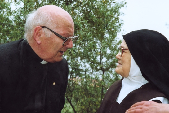 Padre Luís Kondor com a Irmã Lúcia 16.5.2000